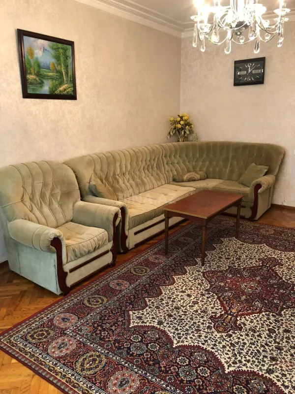 Kirayə verilir 2 otaqlı mənzil 65 m²