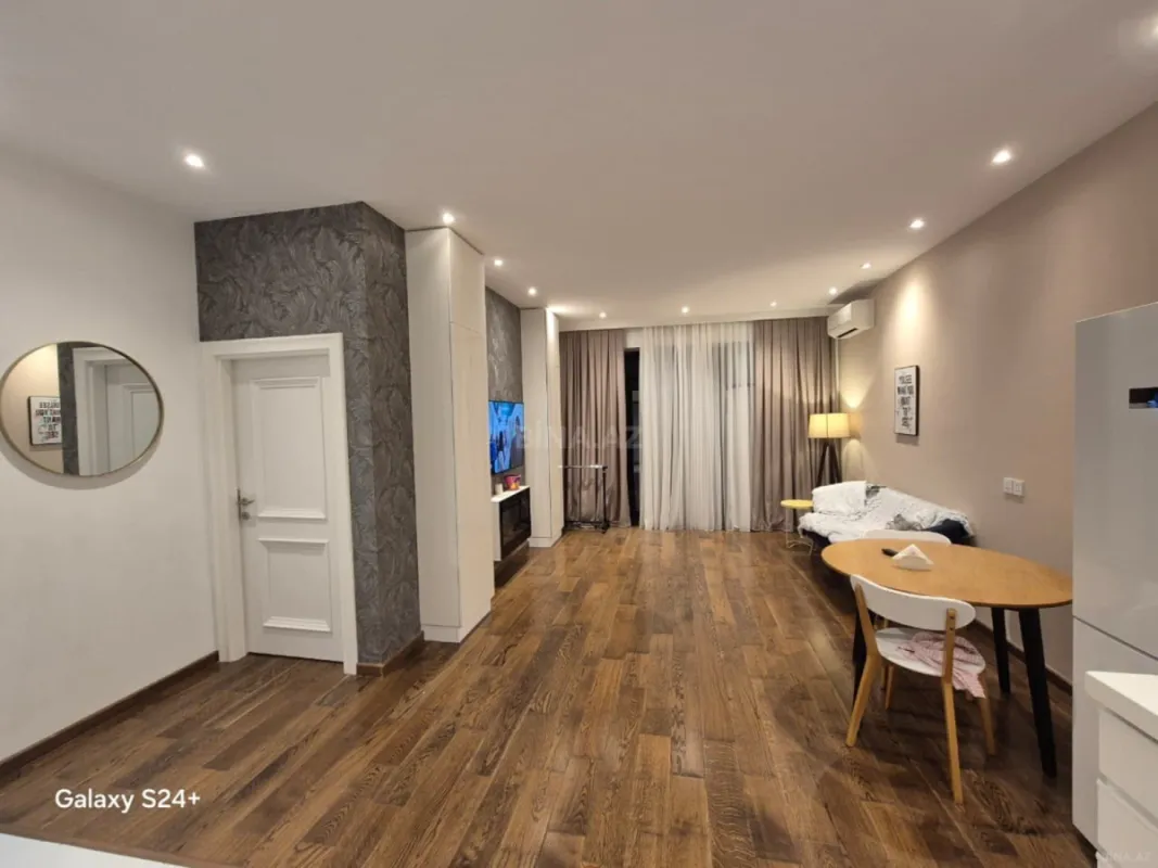 Kirayə verilir 2 otaqlı mənzil 65 m²