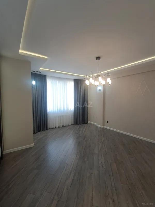 Satılır 3 otaqlı mənzil 105 m²