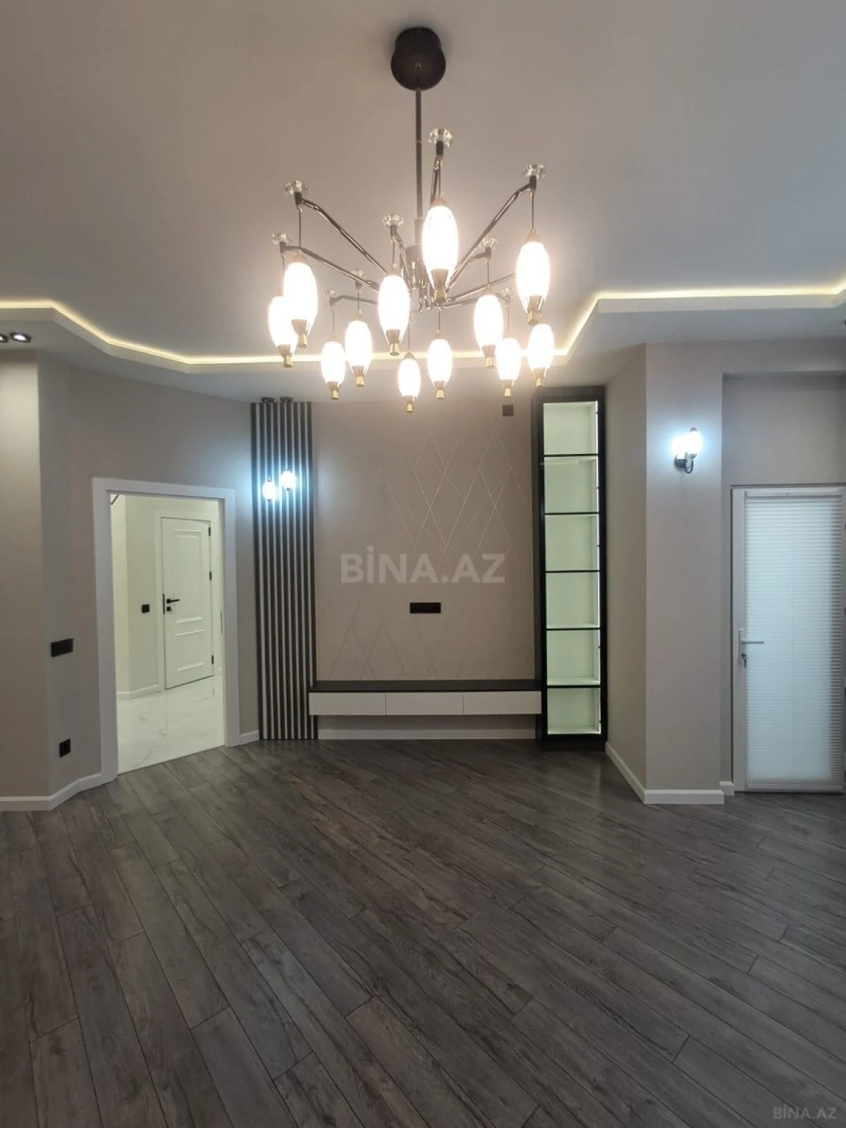 Satılır 3 otaqlı mənzil 105 m²