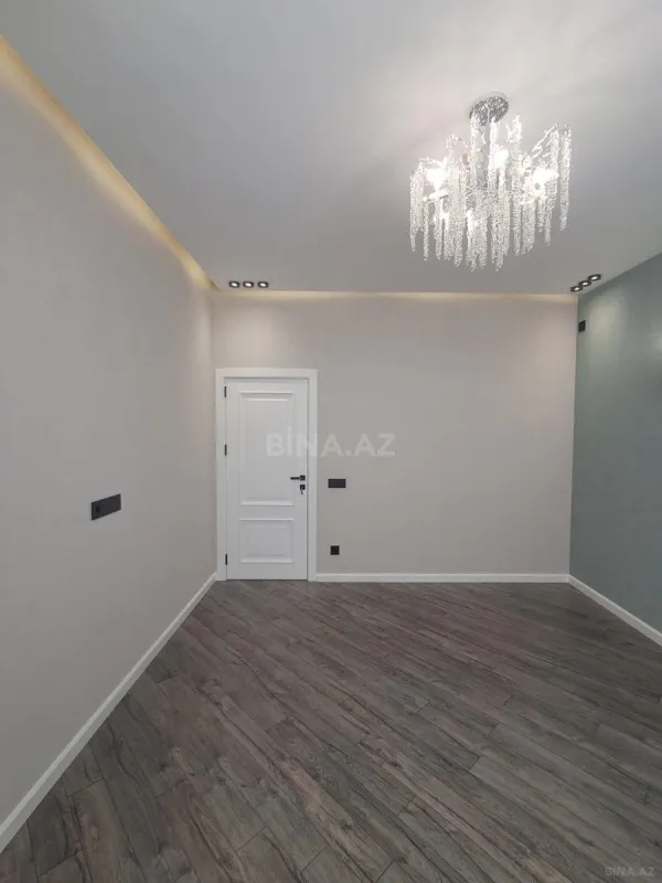 Satılır 3 otaqlı mənzil 105 m²