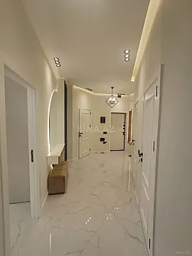 Satılır 3 otaqlı mənzil 105 m²