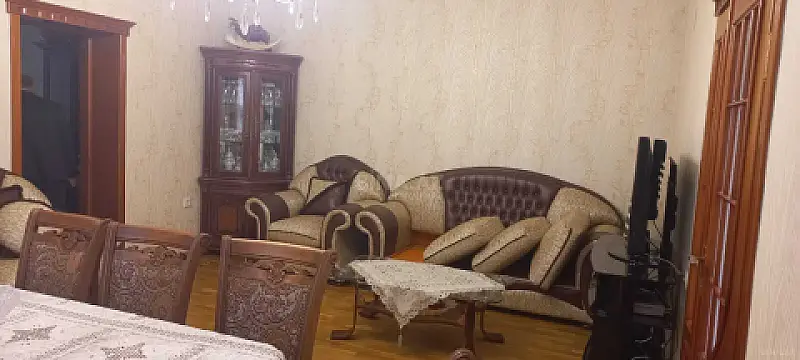 Kirayə verilir 4 otaqlı həyət evi 100 m²