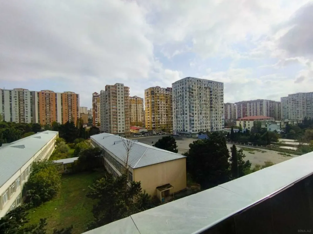Satılır 2 otaqlı mənzil 58 m²