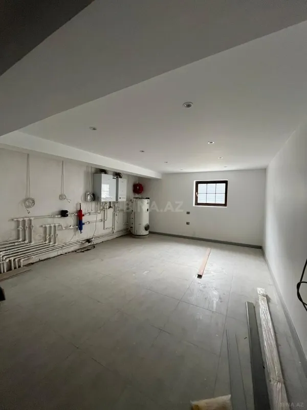 Satılır 7 otaqlı həyət evi 500 m²