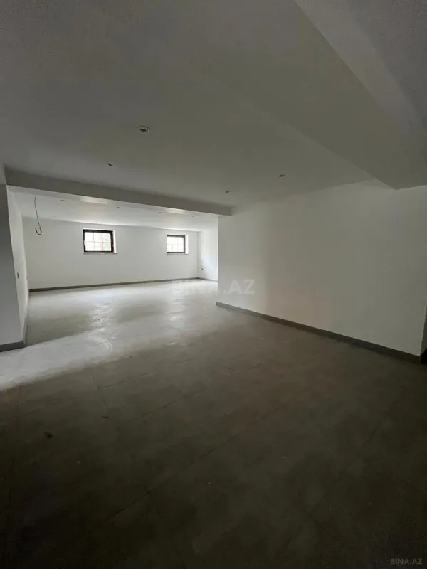 Satılır 7 otaqlı həyət evi 500 m²