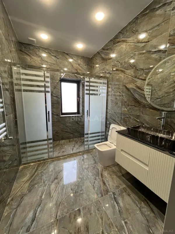 Satılır 7 otaqlı həyət evi 500 m²