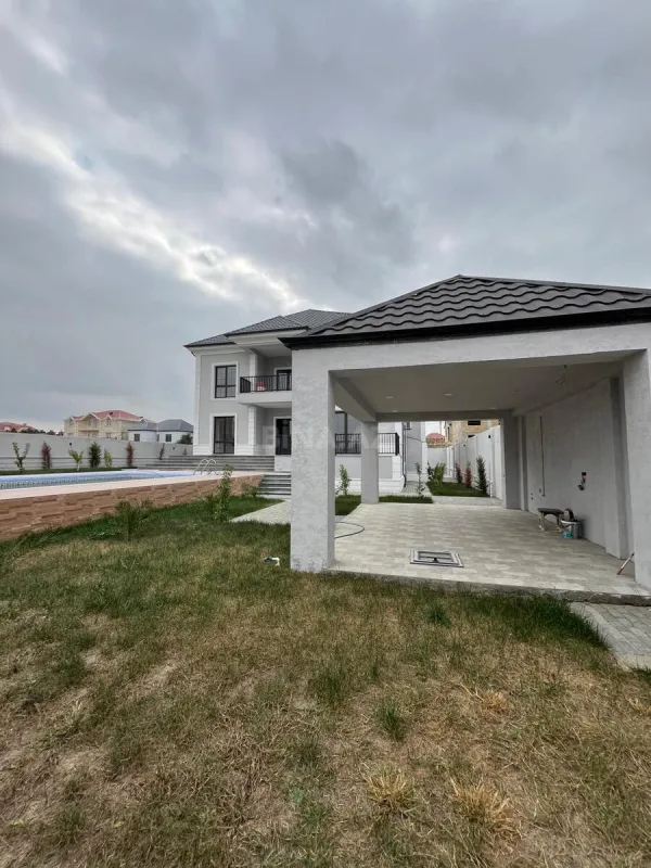 Satılır 7 otaqlı həyət evi 500 m²
