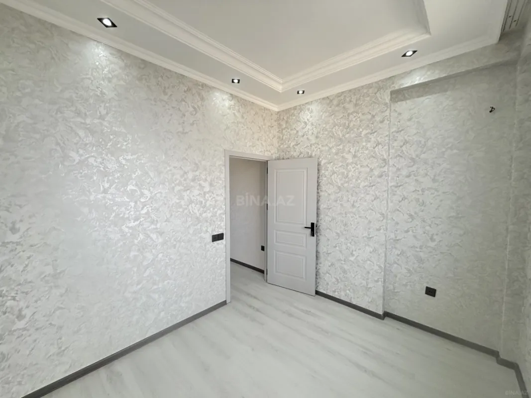 Satılır 2 otaqlı mənzil 70 m²