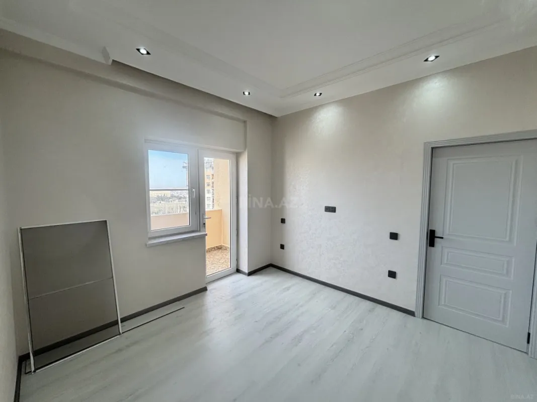 Satılır 2 otaqlı mənzil 70 m²