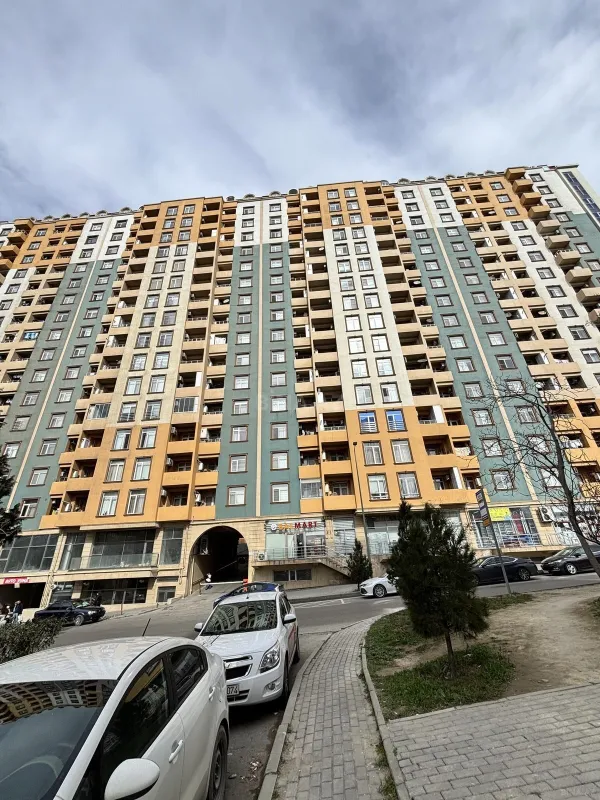 Satılır 2 otaqlı mənzil 70 m²