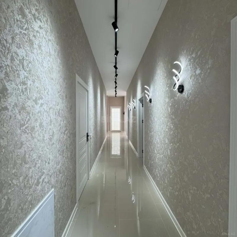 Satılır 4 otaqlı həyət evi 140 m²