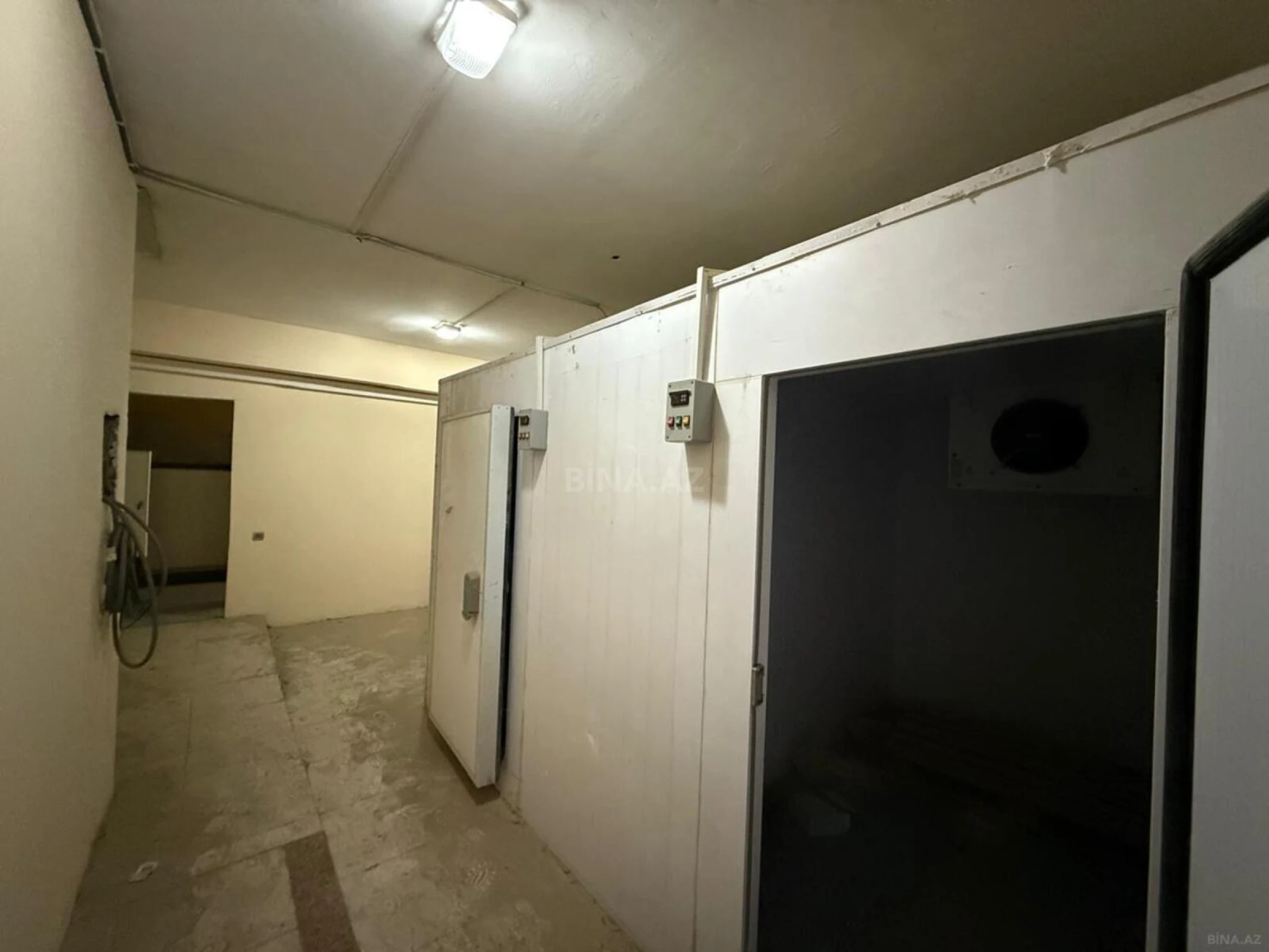 Satılır obyekt 300 m²