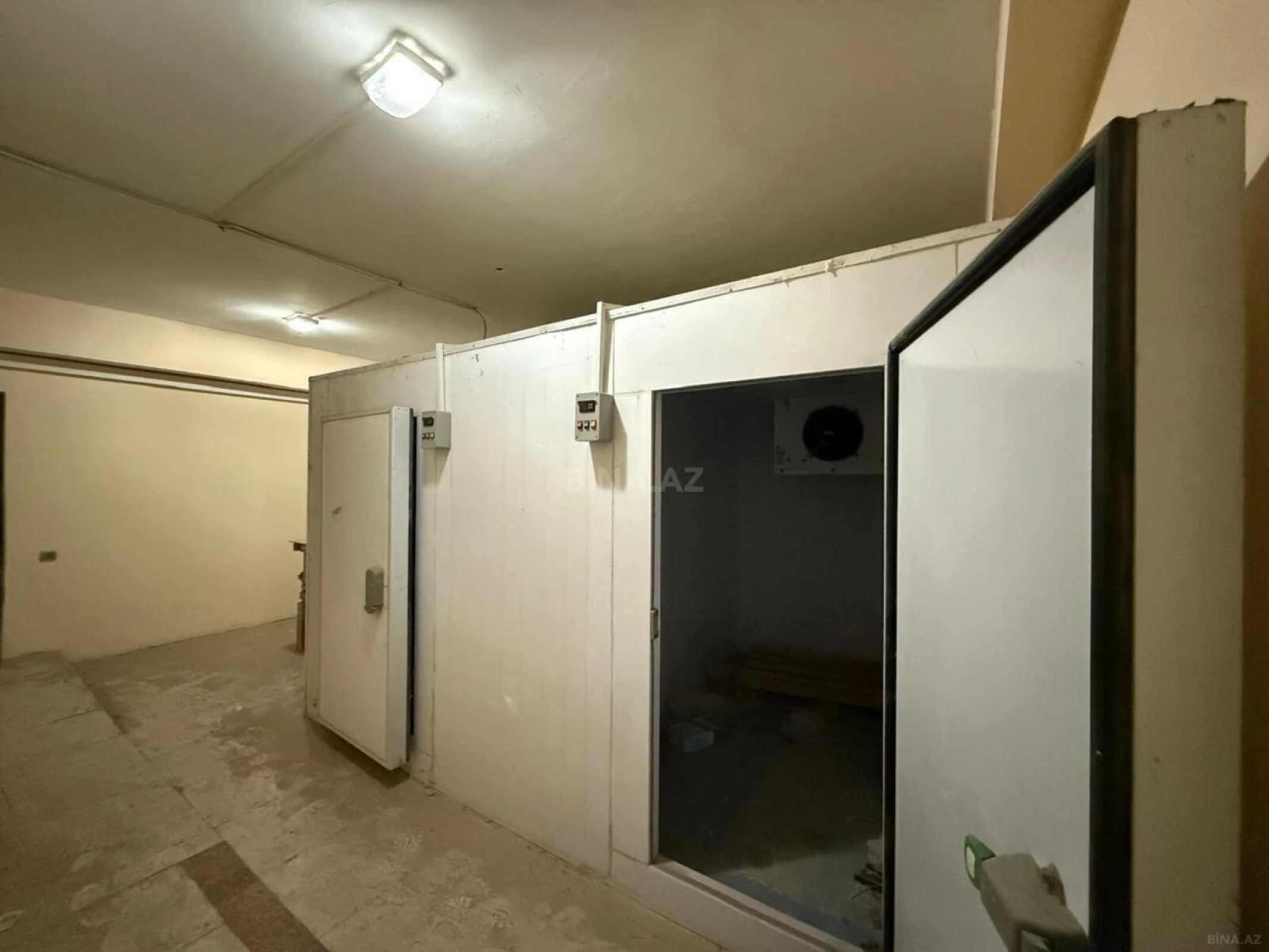 Satılır obyekt 300 m²