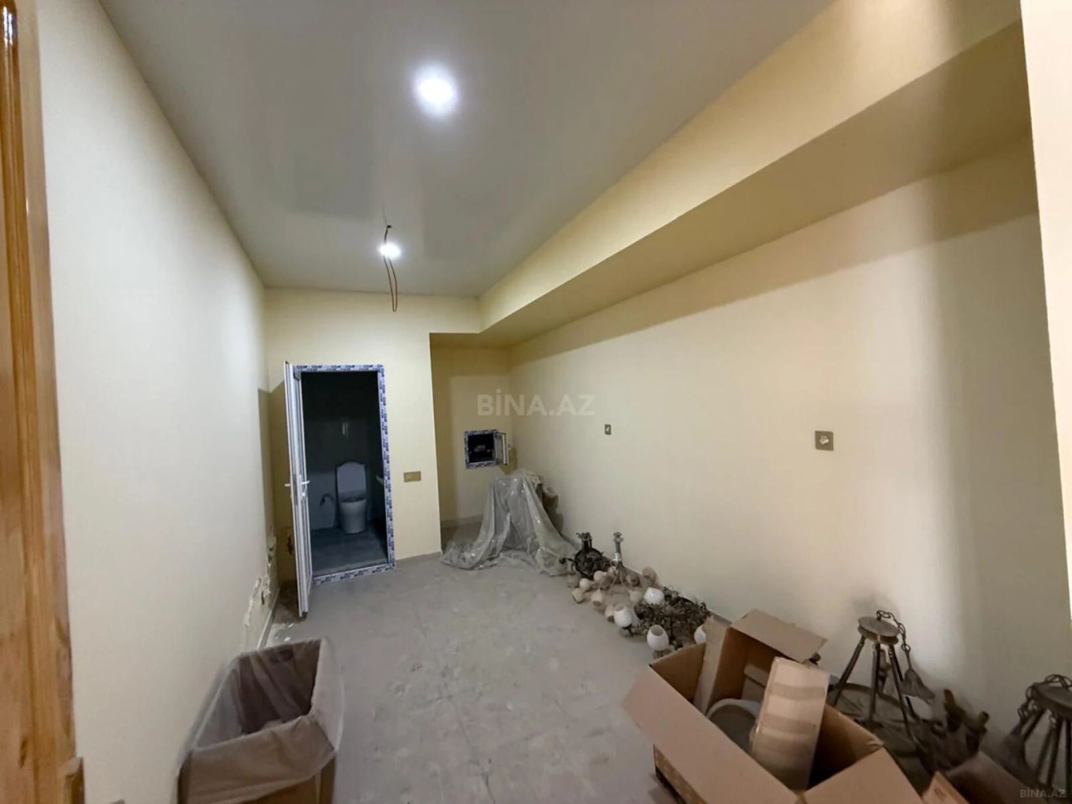 Satılır obyekt 300 m²