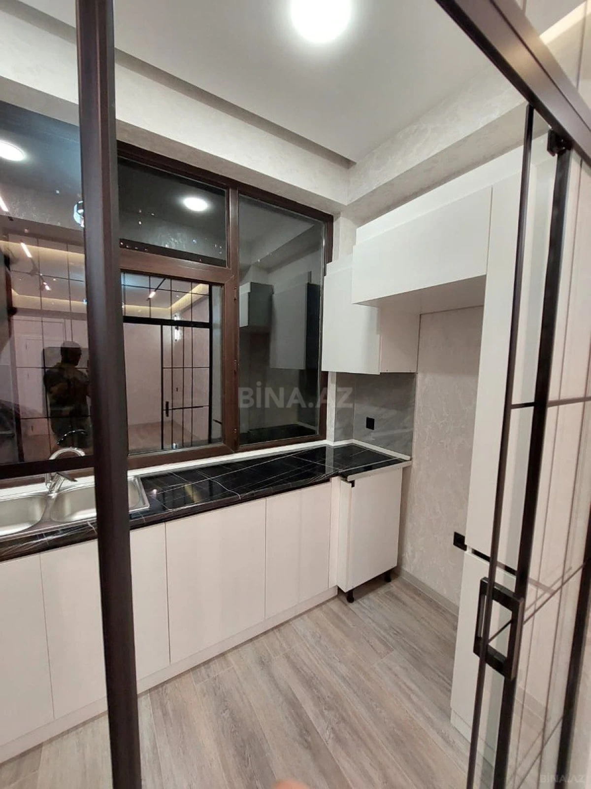 Satılır 2 otaqlı mənzil 58.5 m²