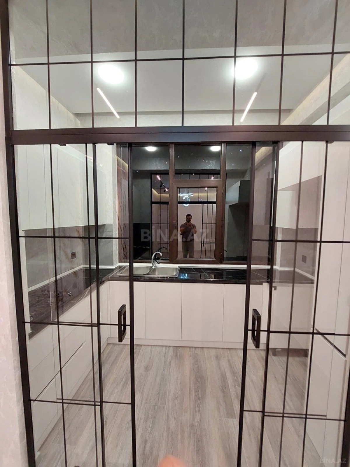 Satılır 2 otaqlı mənzil 58.5 m²