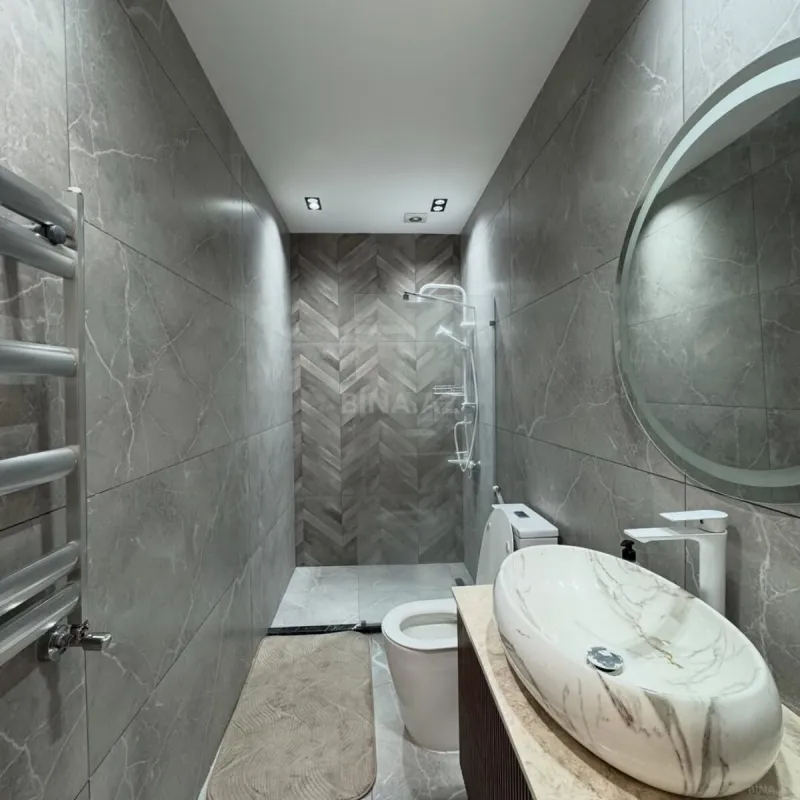 Satılır 5 otaqlı həyət evi 190 m²