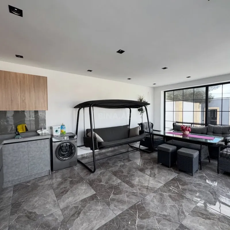 Satılır 5 otaqlı həyət evi 190 m²