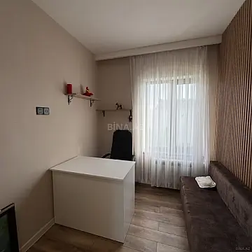 Satılır 5 otaqlı həyət evi 190 m²