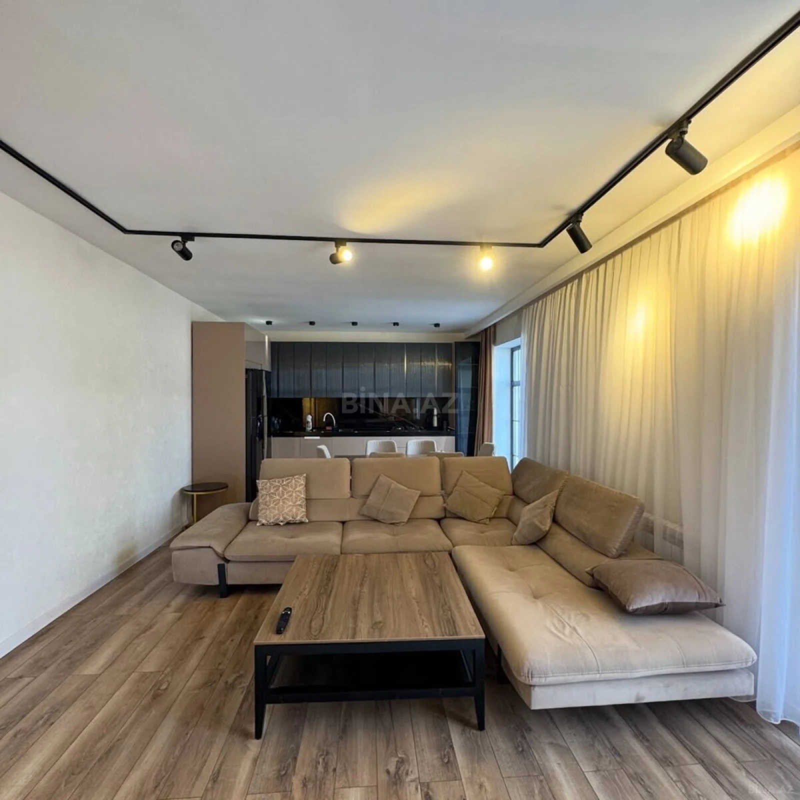 Satılır 5 otaqlı həyət evi 190 m²