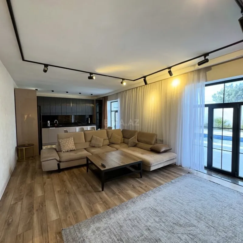 Satılır 5 otaqlı həyət evi 190 m²