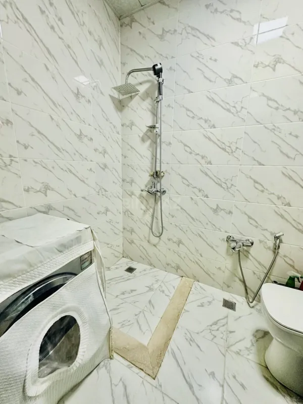 Satılır 2 otaqlı mənzil 58 m²