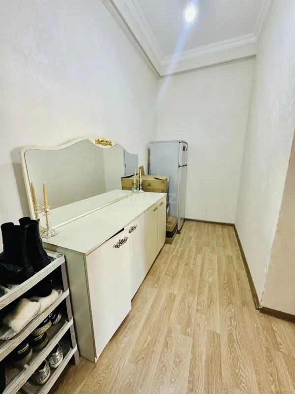 Satılır 2 otaqlı mənzil 58 m²