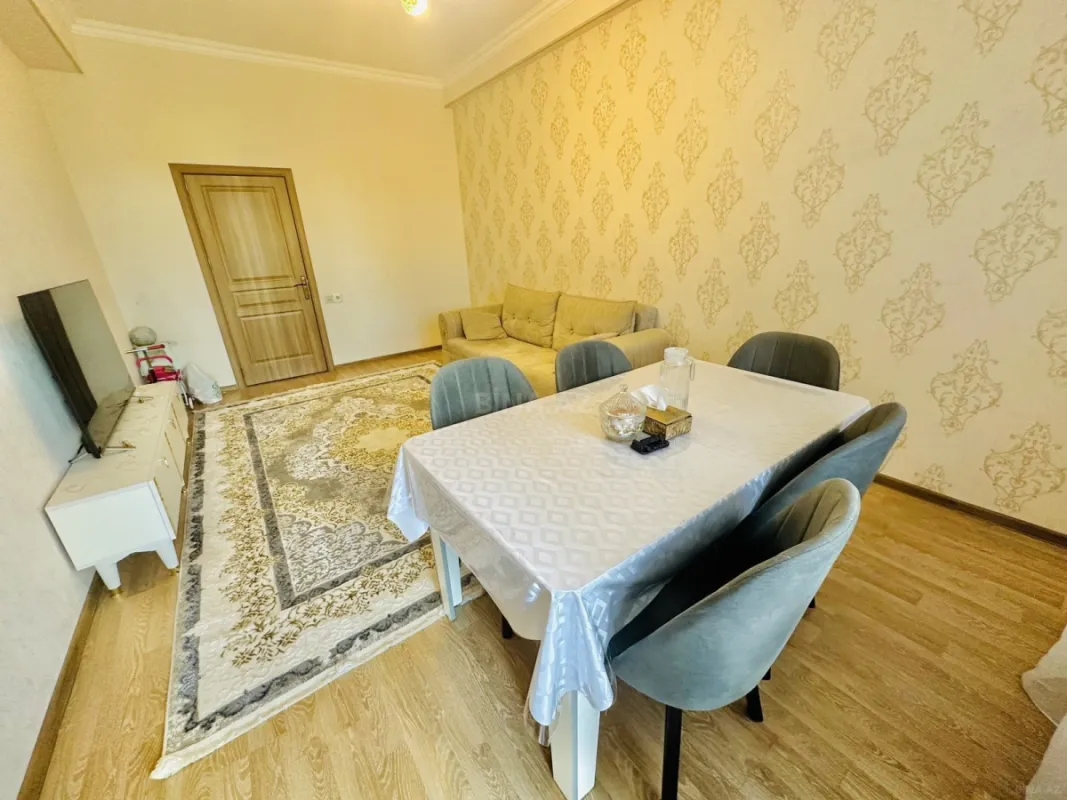 Satılır 2 otaqlı mənzil 58 m²
