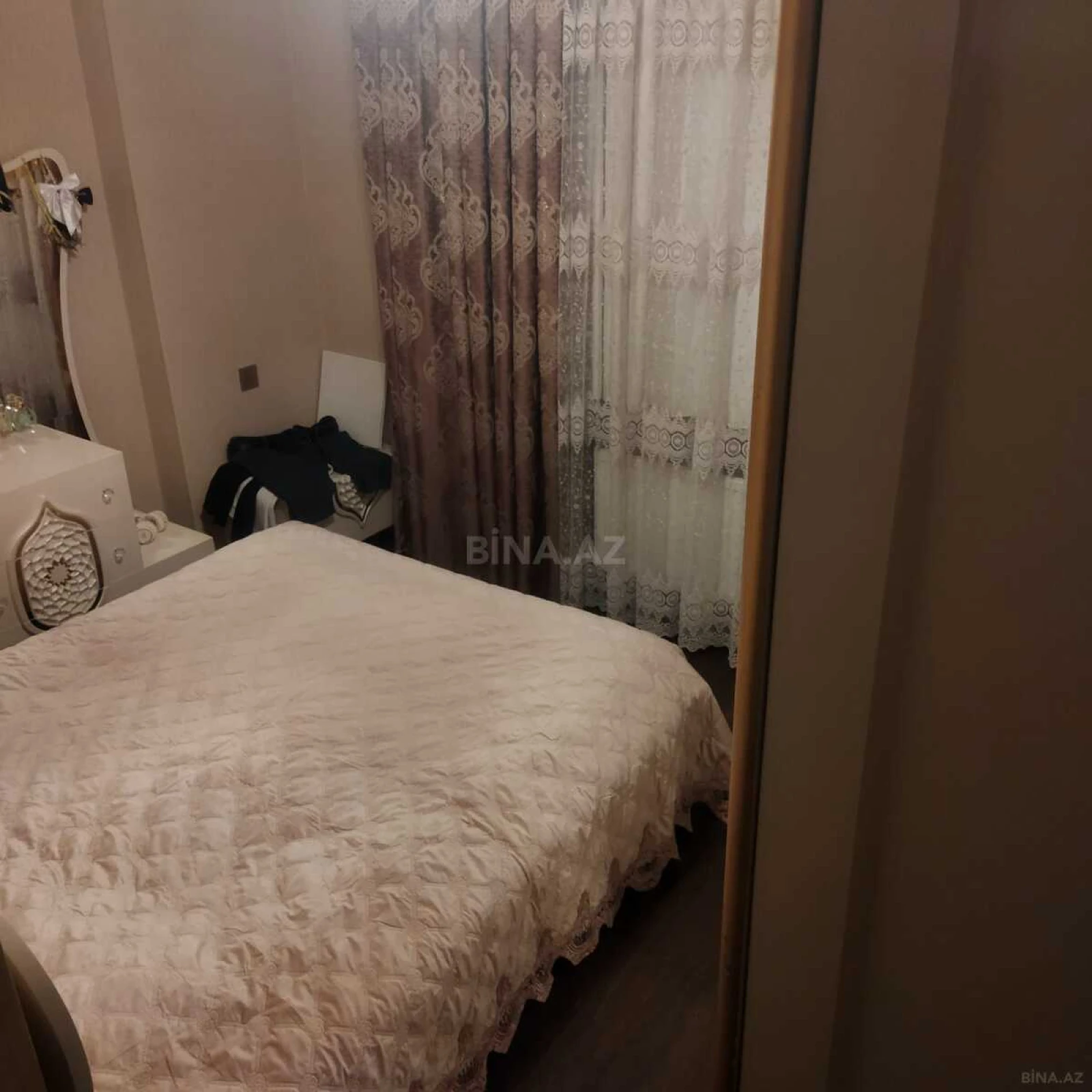 Satılır 2 otaqlı mənzil 60 m²