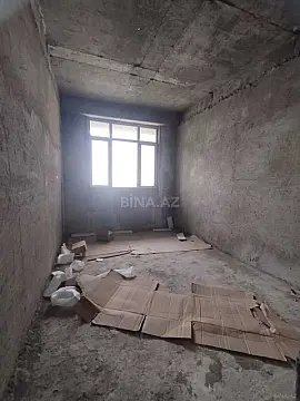 Satılır 6 otaqlı mənzil 396 m²