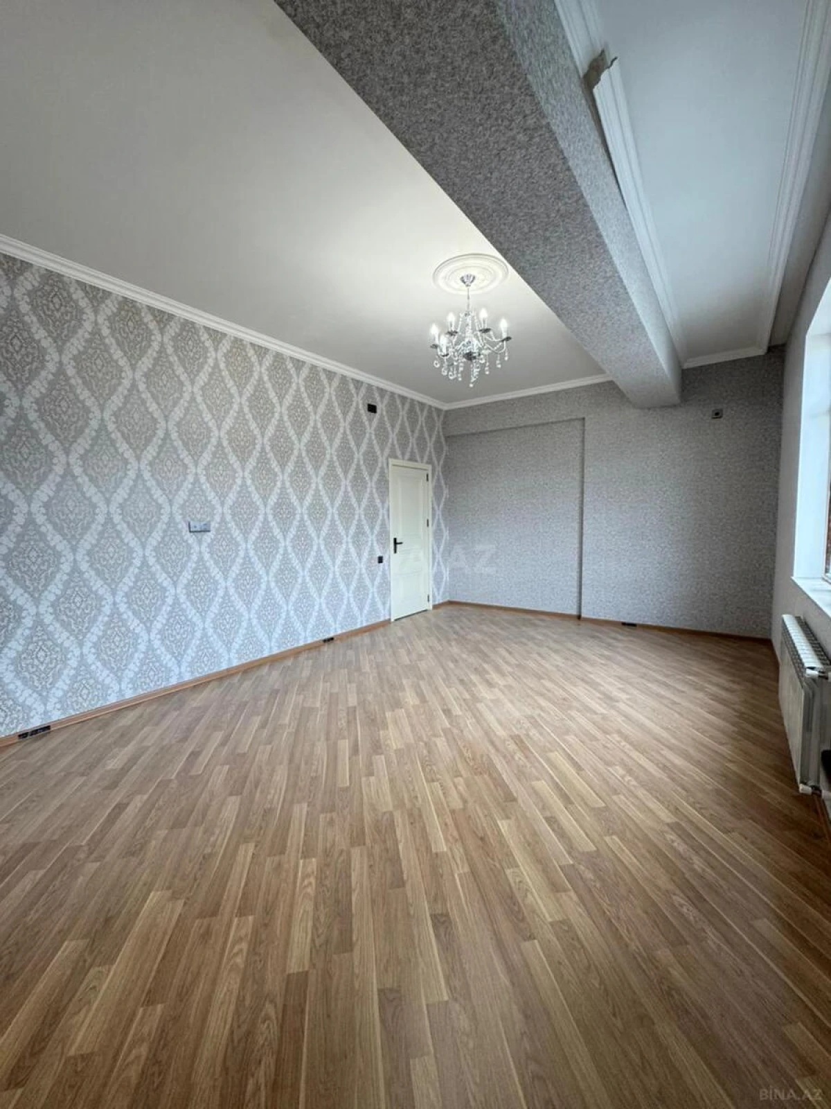 Satılır 2 otaqlı mənzil 79 m²