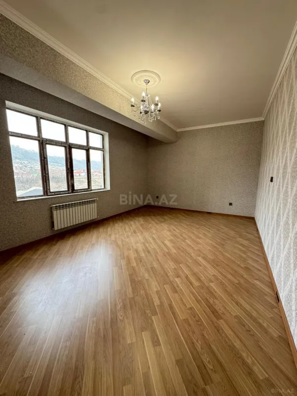 Satılır 2 otaqlı mənzil 79 m²
