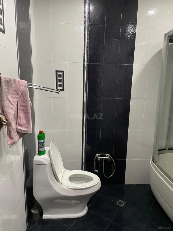 Satılır 4 otaqlı mənzil 175 m²