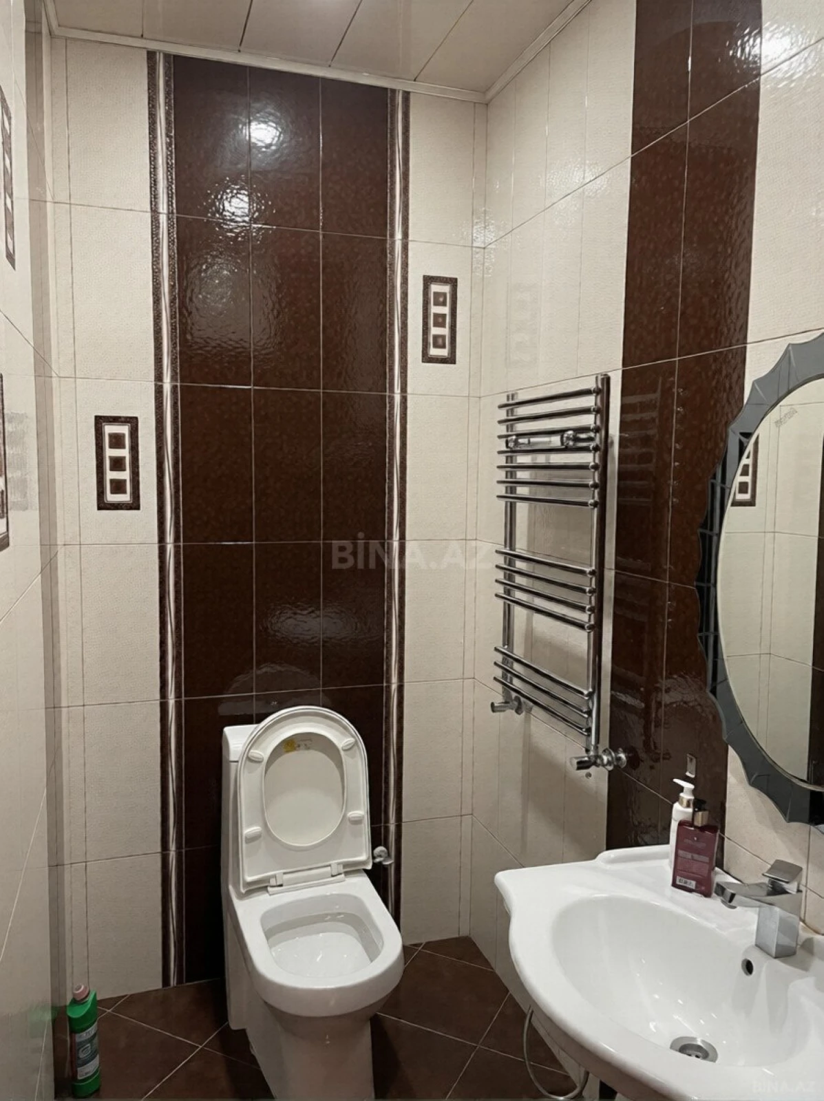 Satılır 4 otaqlı mənzil 175 m²