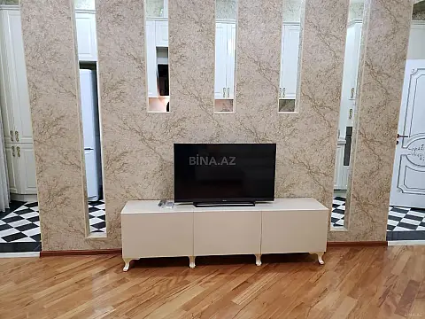 Kirayə verilir 3 otaqlı mənzil 130 m²