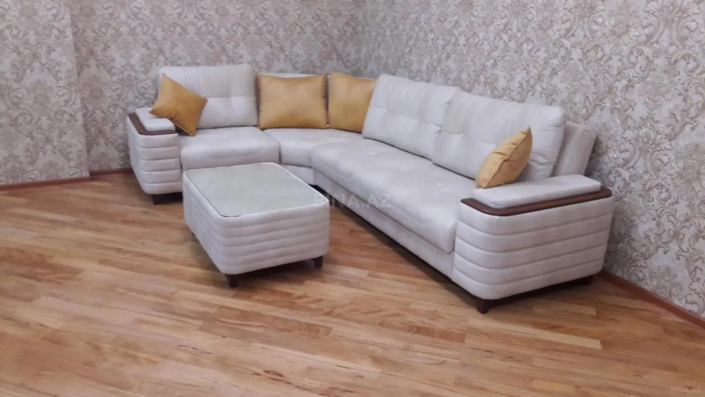 Kirayə verilir 3 otaqlı mənzil 130 m²
