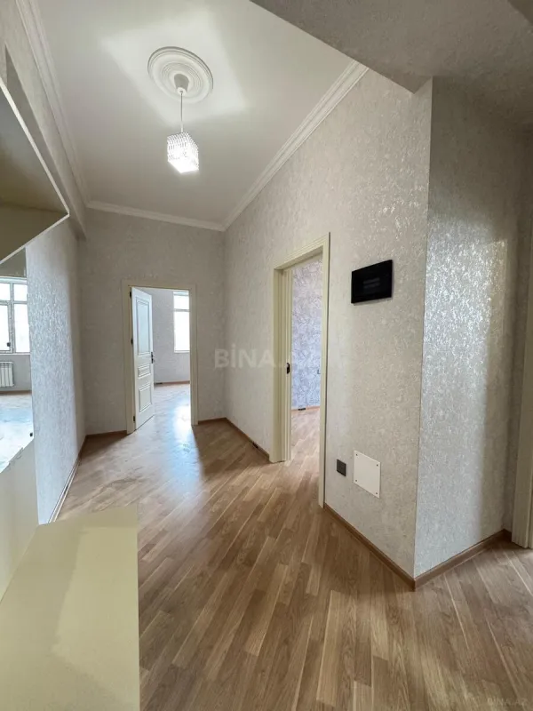 Satılır 2 otaqlı mənzil 79 m²