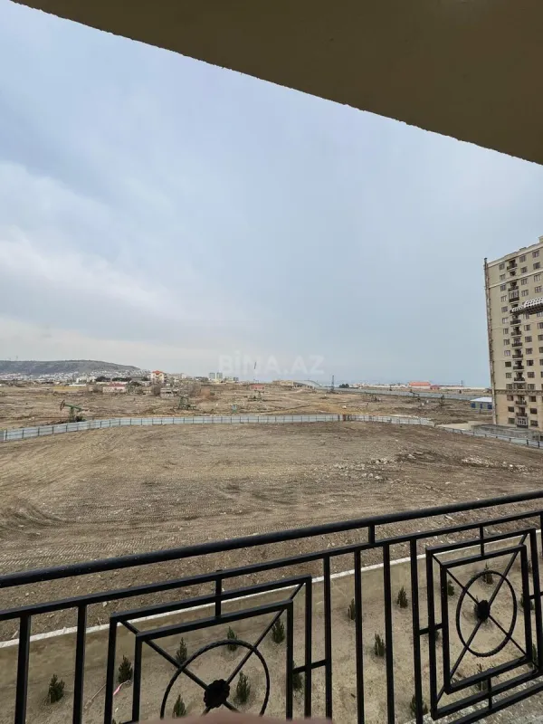 Satılır 2 otaqlı mənzil 79 m²