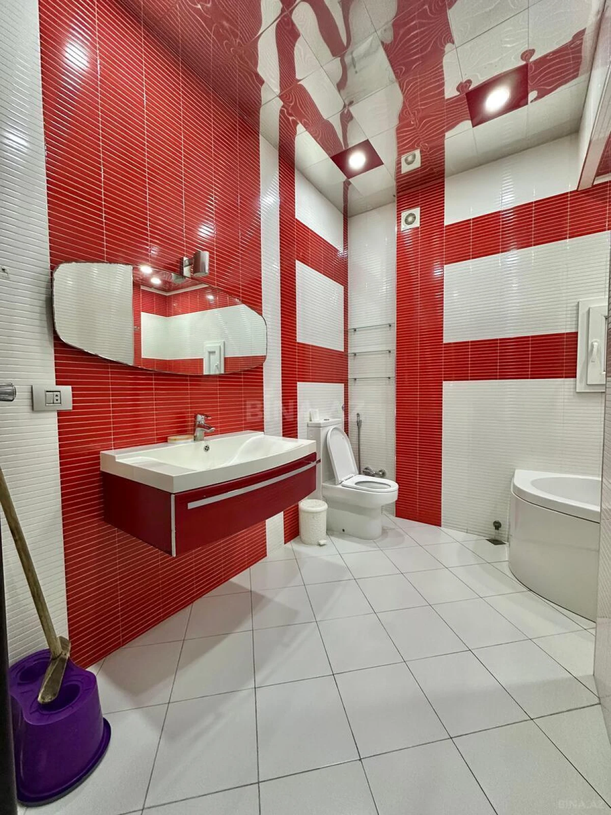 Kirayə verilir 2 otaqlı mənzil 95 m²