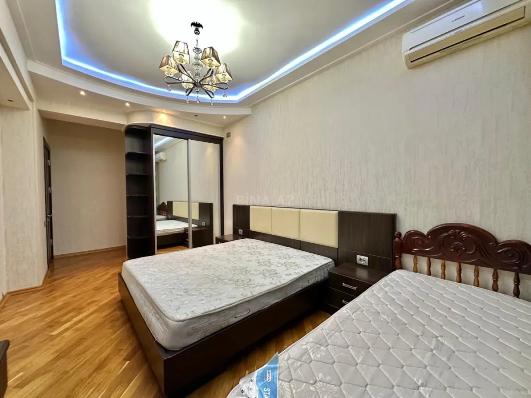 Kirayə verilir 2 otaqlı mənzil 95 m²