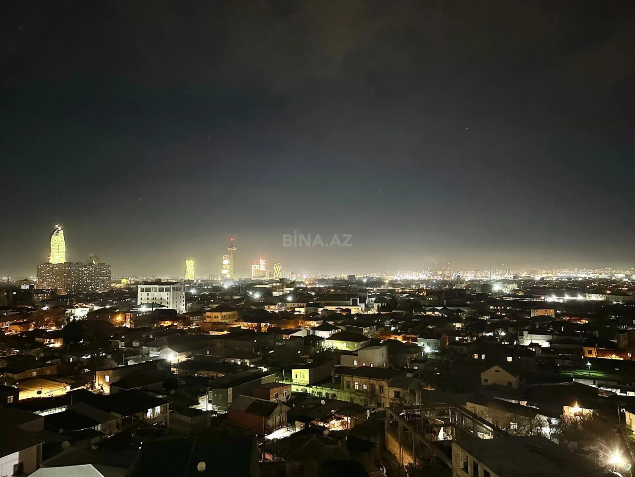 Kirayə verilir 2 otaqlı mənzil 95 m²