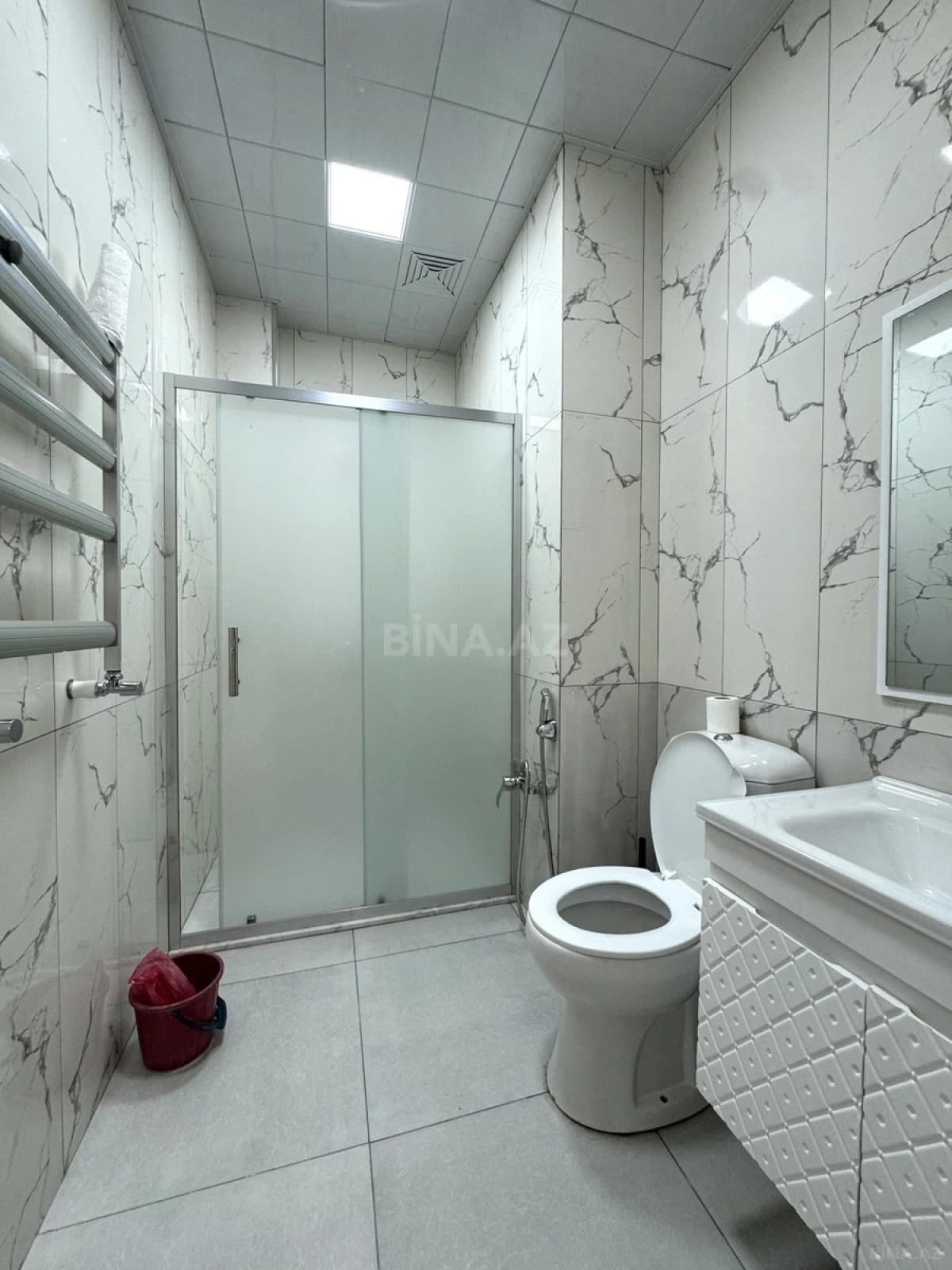 Kirayə verilir 2 otaqlı mənzil 80 m²