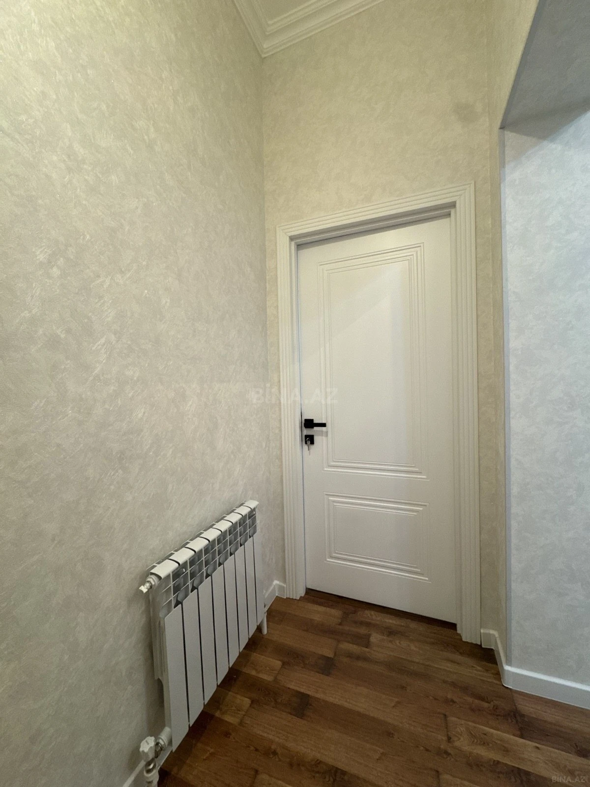 Kirayə verilir 2 otaqlı mənzil 80 m²