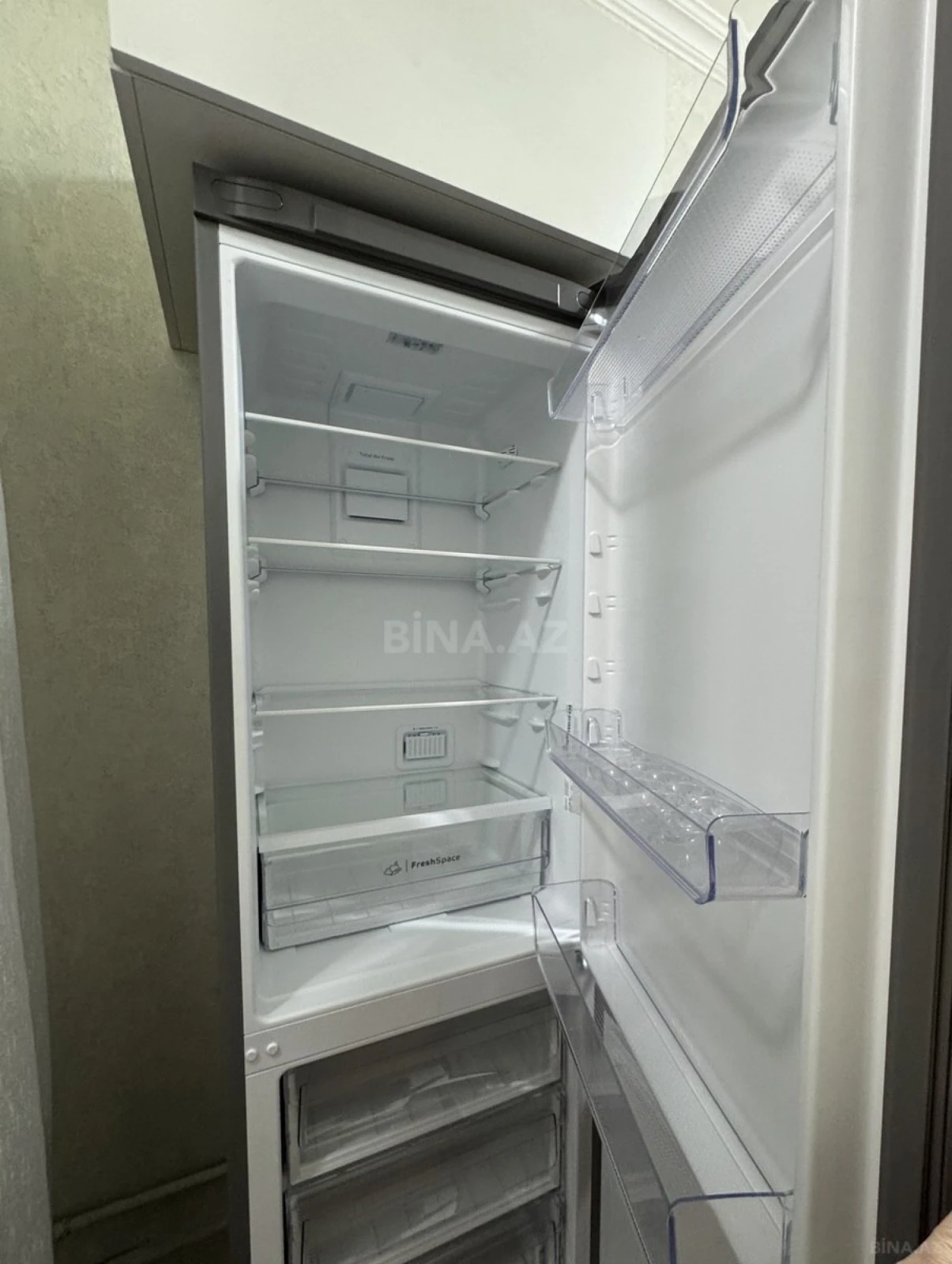 Kirayə verilir 2 otaqlı mənzil 80 m²