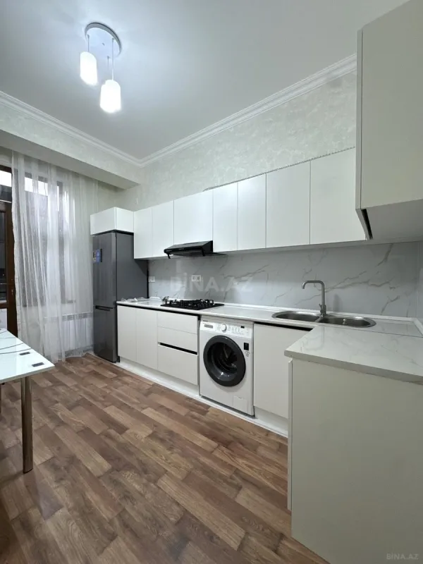Kirayə verilir 2 otaqlı mənzil 80 m²