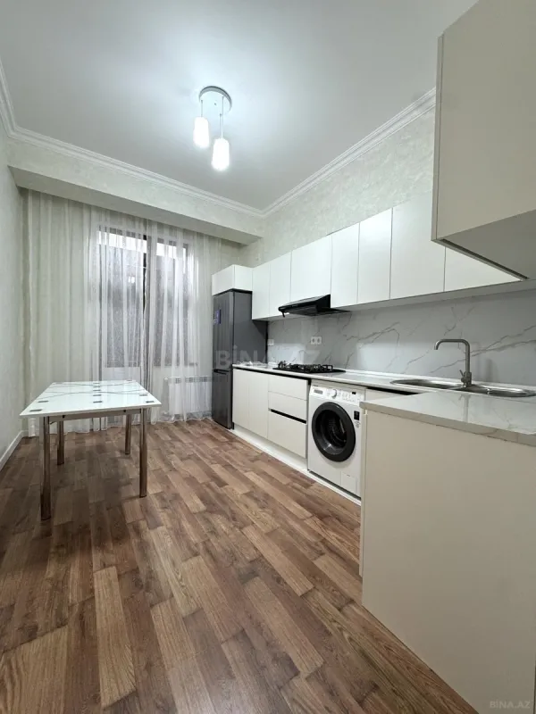 Kirayə verilir 2 otaqlı mənzil 80 m²