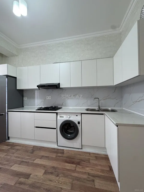 Kirayə verilir 2 otaqlı mənzil 80 m²