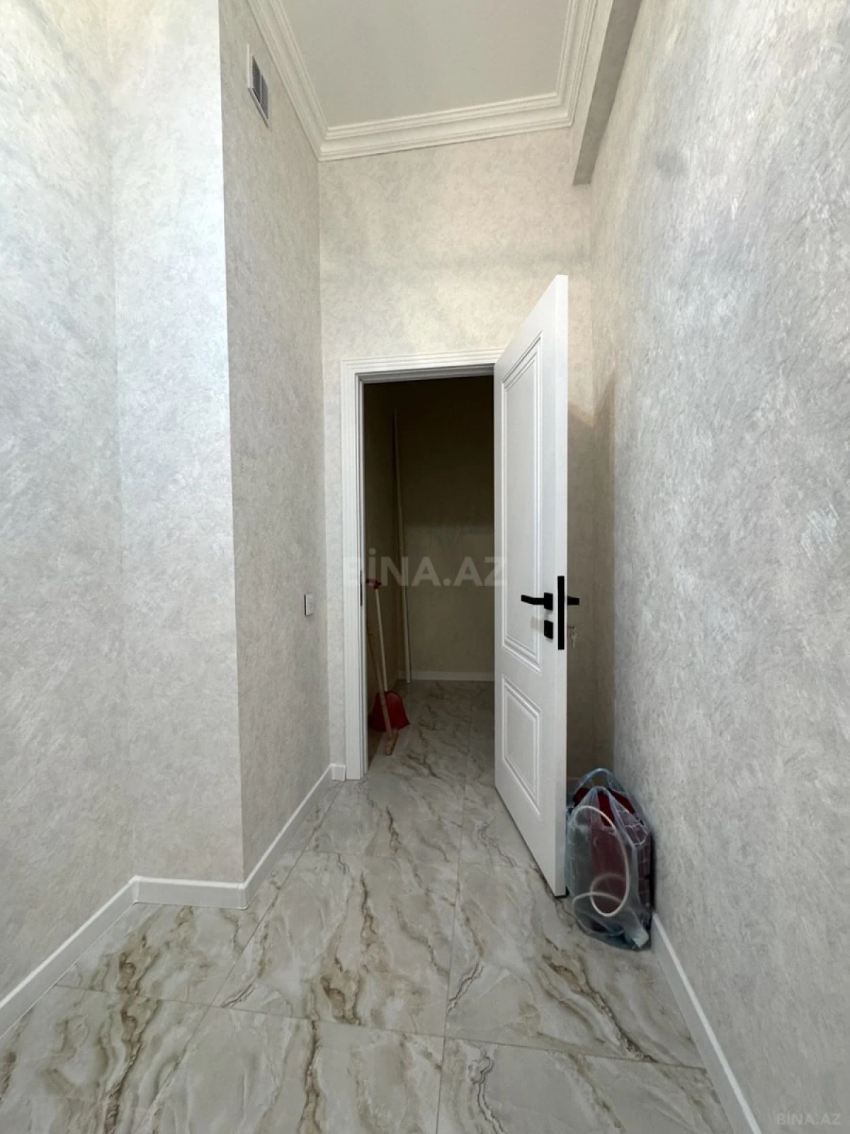 Kirayə verilir 2 otaqlı mənzil 80 m²