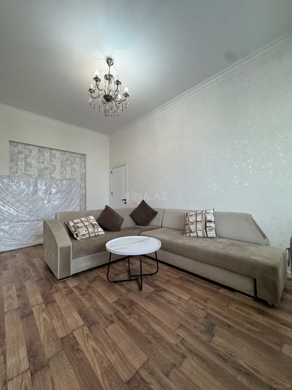 Kirayə verilir 2 otaqlı mənzil 80 m²